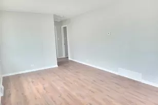 2810 186th St, Lansing, IL 60438 - Photo 5