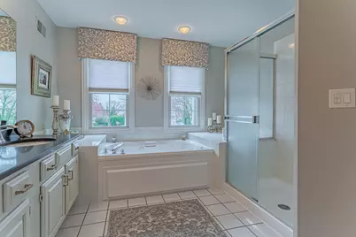 900 Christa Court, Elk Grove Village, IL 60007 - Photo 19