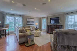 900 Christa Ct, Elk Grove Village, IL 60007 - Photo 13