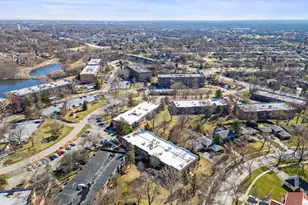 8000 Woodglen Ln, Downers Grove, IL 60516 - Photo 19