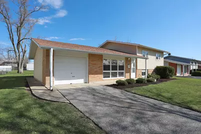 600 Flagstaff Lane, Hoffman Estates, IL 60169 - Photo 3