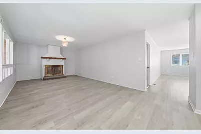 949 Mosby Court, Joliet, IL 60431 - Photo 7