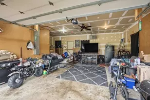 421 Nobes Ave, Lockport, IL 60441 - Photo 17