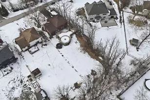 5721 Vial Pkwy, La Grange Highlands, IL 60525 - Photo 41