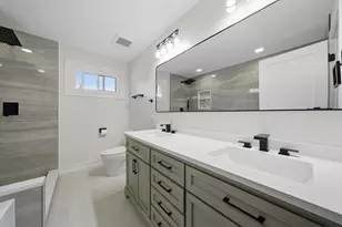 5721 Vial Pkwy, La Grange Highlands, IL 60525 - Photo 17