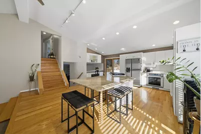 5721 Vial Parkway, La Grange Highlands, IL 60525 - Photo 5