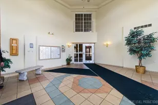 163 Hunt Club Dr, Saint Charles, IL 60174 - Photo 21