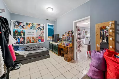 8420 S Burley Avenue, Chicago, IL 60617 - Photo 5