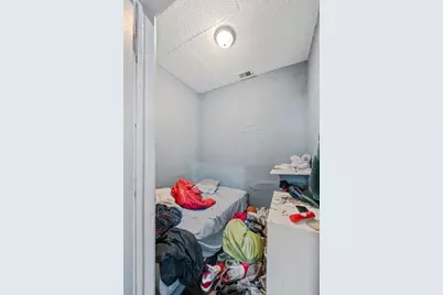 8420 S Burley Avenue, Chicago, IL 60617 - Photo 15