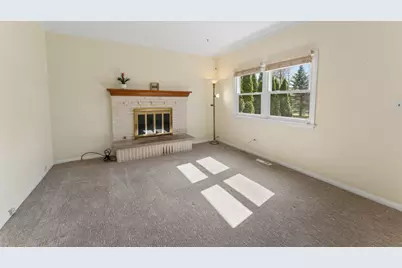 1004 N Greenfield Lane, Mount Prospect, IL 60056 - Photo 17