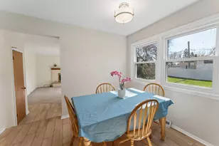 1004 N Greenfield Ln, Mount Prospect, IL 60056 - Photo 15