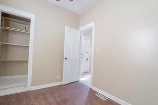 13223 S Buffalo Ave, Chicago, IL 60633 - Photo 7