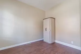 13223 S Buffalo Ave, Chicago, IL 60633 - Photo 9