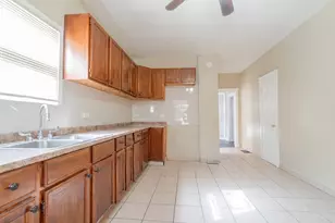 13223 S Buffalo Ave, Chicago, IL 60633 - Photo 3