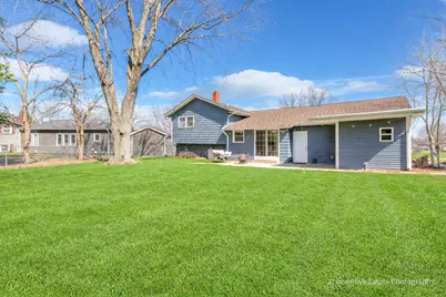 1560 Sheffield Drive, Elgin, IL 60123 - Photo 21