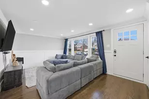 5301 S Menard Ave, Chicago, IL 60638 - Photo 3