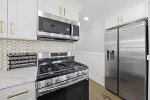 5301 S Menard Ave, Chicago, IL 60638 - Photo 13