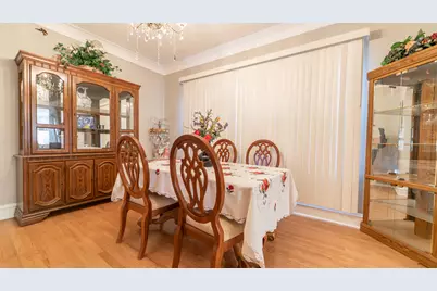 10613 S Avenue F, Chicago, IL 60617 - Photo 15