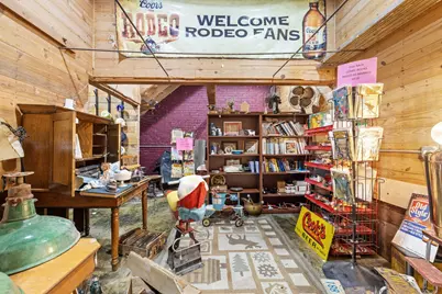 126 S Main Street, Gilman, IL 60938 - Photo 15