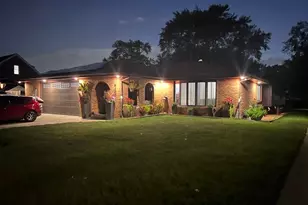 8100 Lorel Ave, Burbank, IL 60459 - Photo 3