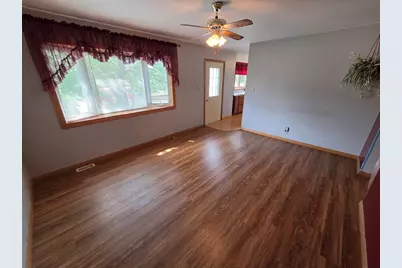 5018 48th Street A, Moline, IL 61265 - Photo 7