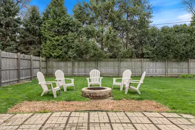 221 69th Street, Darien, IL 60561 - Photo 27