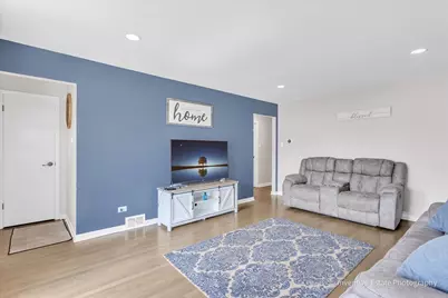 3828 W 116th Place, Alsip, IL 60803 - Photo 9