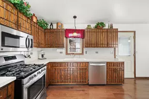 12820 S Blossom Dr, Alsip, IL 60803 - Photo 9