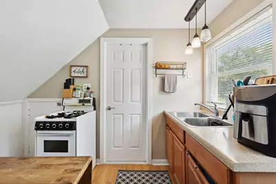 300 Pauline Avenue #B, Crystal Lake, IL 60014 - Photo 5