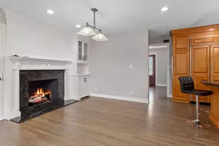 2326 W Weathersfield Way, Schaumburg, IL 60193 - Photo 11