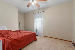 2326 W Weathersfield Way, Schaumburg, IL 60193 - Photo 21