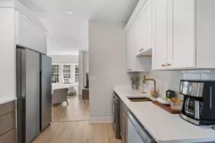 4320 N Clarendon Ave, Chicago, IL 60613 - Photo 15