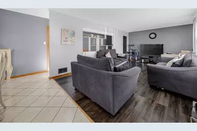 18704 Highland Avenue, Homewood, IL 60430 - Photo 9