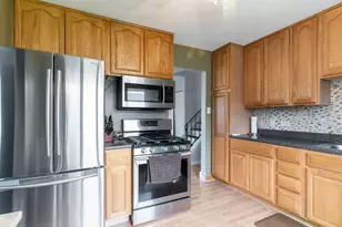 7167 Orchard Ln, Hanover Park, IL 60133 - Photo 9