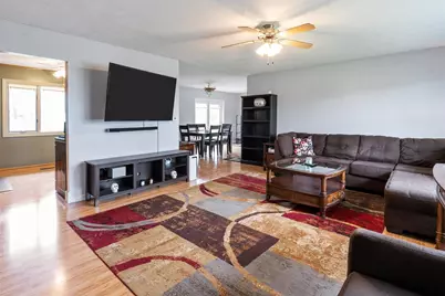 7167 Orchard Lane, Hanover Park, IL 60133 - Photo 3