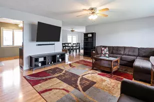 7167 Orchard Ln, Hanover Park, IL 60133 - Photo 3