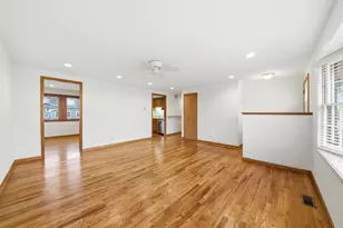133 Lela Ln, Schaumburg, IL 60193 - Photo 3