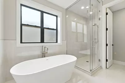 1443 W Roscoe Street #1, Chicago, IL 60657 - Photo 9
