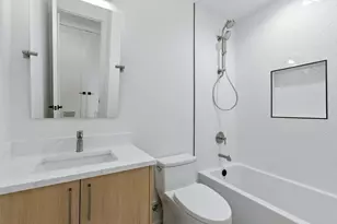 1443 W Roscoe St, Chicago, IL 60657 - Photo 11