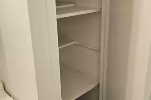 2025 W Granville Ave, Chicago, IL 60659 - Photo 11