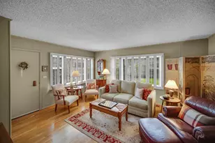 403 W Shabonee Trail, Mount Prospect, IL 60056 - Photo 11