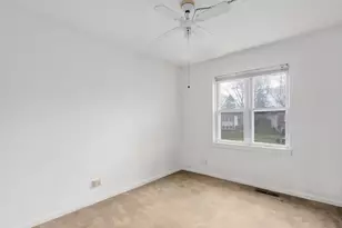 8110 Norwood Ct, Woodridge, IL 60517 - Photo 11