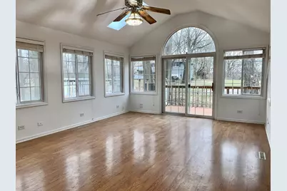 1326 S Batavia Avenue, Batavia, IL 60510 - Photo 13