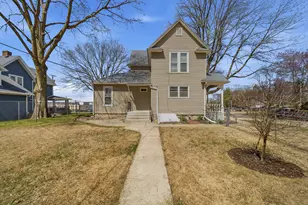 324 E 2nd St, Dixon, IL 61021 - Photo 23