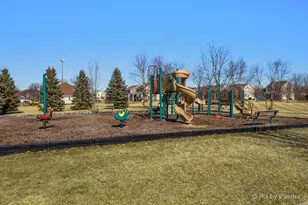 748 Cashmere Ln, Elgin, IL 60124 - Photo 45