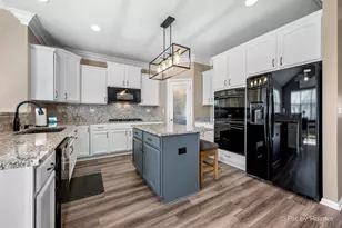 748 Cashmere Ln, Elgin, IL 60124 - Photo 11