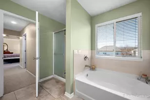 748 Cashmere Ln, Elgin, IL 60124 - Photo 31