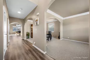 748 Cashmere Ln, Elgin, IL 60124 - Photo 5