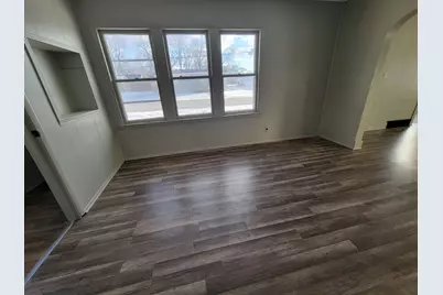 802 Deleon Street, Ottawa, IL 61350 - Photo 3