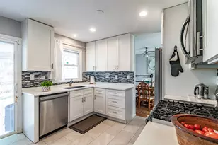 600 Thompson Blvd, Buffalo Grove, IL 60089 - Photo 11